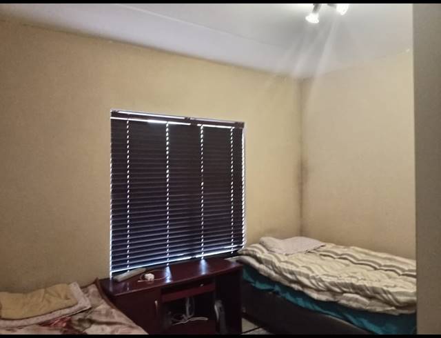 2 BEDROOM TOWNHOUSE FOR SALE IN ALBERTSDAL